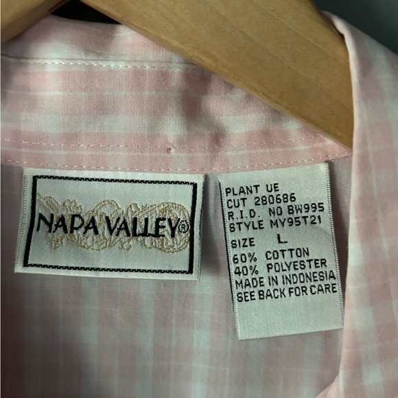 Napa Valley | Gingham | Button-Up | Embroidered | Garden Theme | Embellished | L - Picture 8 of 11